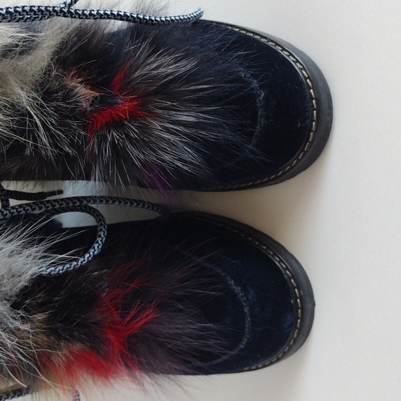 Stuart Weitzman Yukon navy suede booties 9 M - Picture 3 of 16